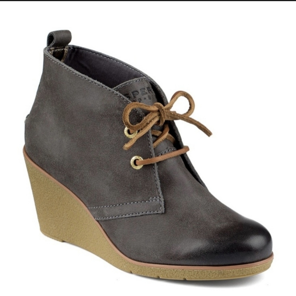 Sperry Harlow Graphite Wedge with distressed leather!